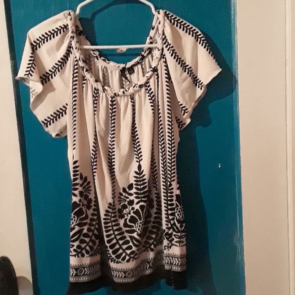 Jennifer Lloyd Top